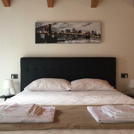 Casa Stefania Apartment Mandello del Lario Bagian luar foto