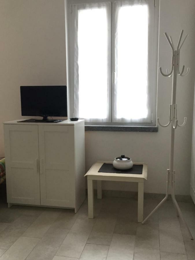Casa Stefania Apartment Mandello del Lario Bagian luar foto