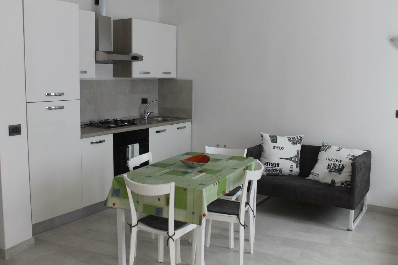 Casa Stefania Apartment Mandello del Lario Bagian luar foto