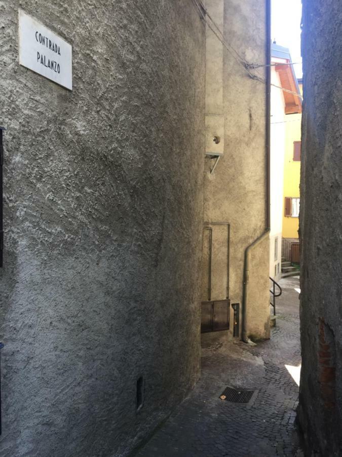 Casa Stefania Apartment Mandello del Lario Bagian luar foto